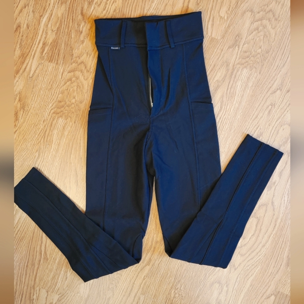 BlackMilk Equestrian Leggins Size XS NWT